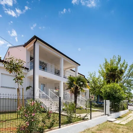 Pribetic Apartments Porec Exterior photo