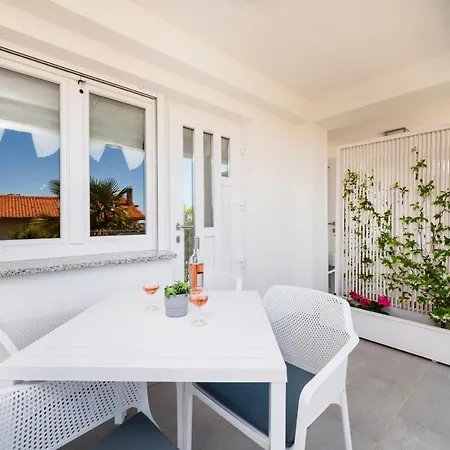 Pribetic Apartments Porec Exterior photo